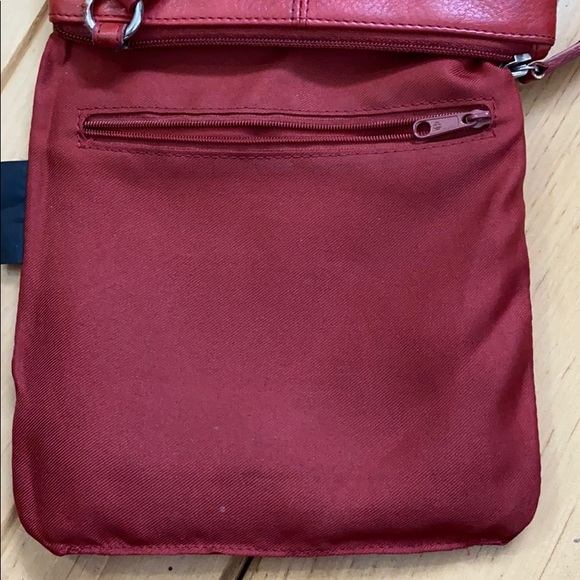 Small Red Leather Fossil Bag - Picture 12 of 16
